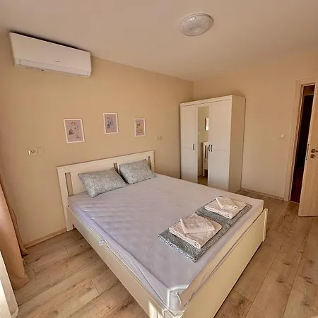 Apartment Xenia Pomorie